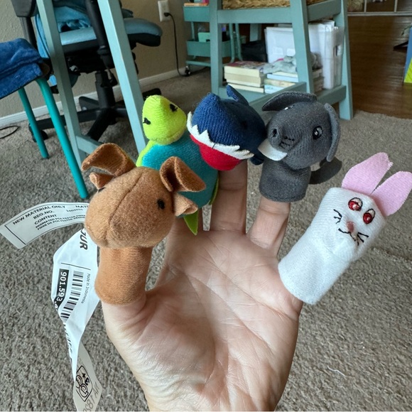 Like 🆕: TITTA DJUR: 10 Finger puppets, mixed colors - Picture 3 of 3